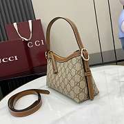 Kitlife Gucci GG Emblem Small Shoulder Bag Beige & Brown 847450 22x14x8cm - 5