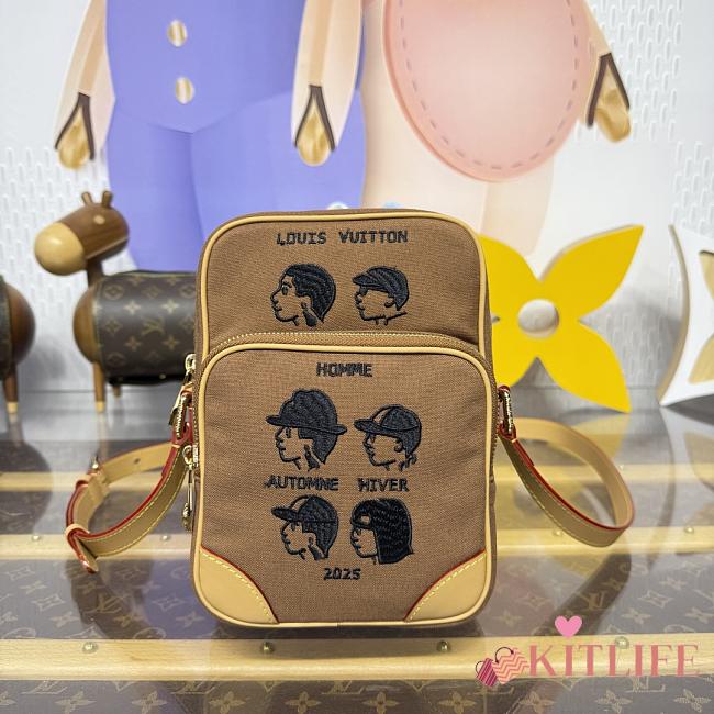 Kitlife Louis Vuitton Nigo Bag Brown M25866 15x21.5x10cm - 1