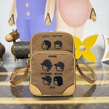 Kitlife Louis Vuitton Nigo Bag Brown M25866 15x21.5x10cm