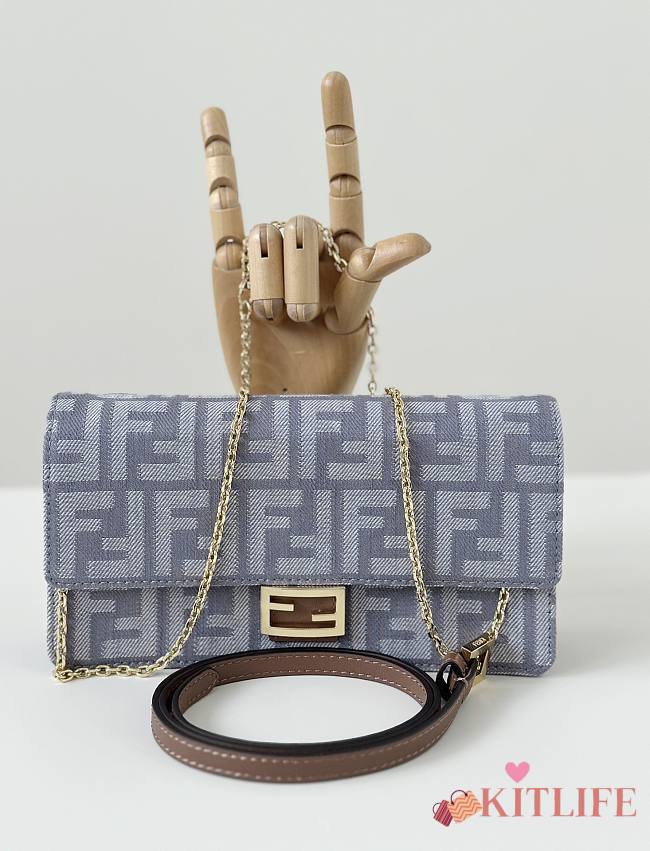 Kitlife Fendi Baguette Chain Bag Grey Denim 21x5x11.5cm - 1