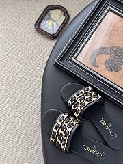 Kitlife Chanel 25C Chain Slides in Black - 5