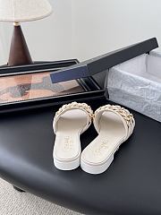 Kitlife Chanel 25C Chain Slides in White - 5