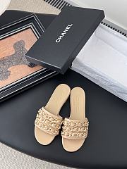Kitlife Chanel 25C Chain Slides in Beige - 1