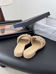 Kitlife Chanel 25C Chain Slides in Beige - 5