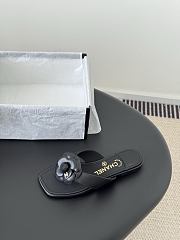 Kitlife Chanel 25K Camellia Slippers Black  - 3