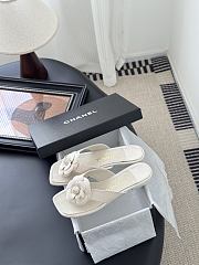 Kitlife Chanel 25K Camellia Slippers White - 3