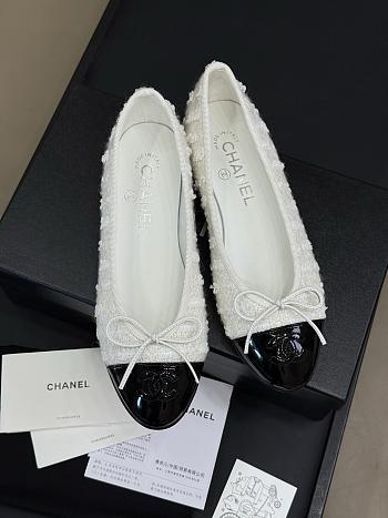 Kitlife Chanel Classic Ballet Shoes White Tweed