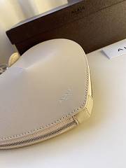 Kitlife Alaia Coeur Love Bag in Beige 21x17x5cm - 3