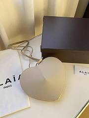 Kitlife Alaia Coeur Love Bag in Beige 21x17x5cm - 2
