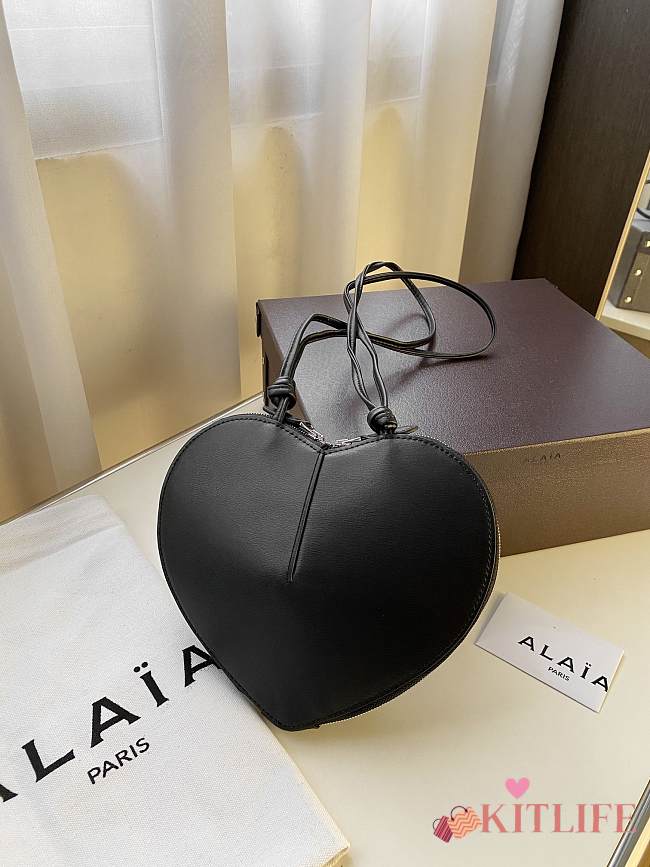 Kitlife Alaia Coeur Love Bag in Black 21x17x5cm - 1