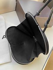 Kitlife Alaia Coeur Crystal-embellished Love Bag in Black 21x17x5cm  - 5