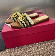 Kitlife Valentino Garavani Vlogo Signature Slide Sandals With Crochet Embroidery  - 6