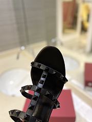 Kitlife Valentino Garavani Rockstud Sandals In Black Calfskin  - 3