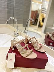 Kitlife Valentino Garavani Rockstud Sandals In Beige Calfskin - 1