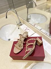 Kitlife Valentino Garavani Rockstud Sandals In Beige Calfskin - 3