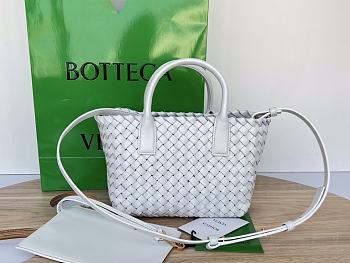 Kitlife Bottega Veneta Mini Cabat White Bag 709464 20x15x12 cm