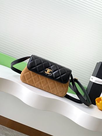 Kitlife Chanel Mini Flap Shoulder Bag Beige Suede Calfskin and Black Shiny Lambskin 11.5x19.5x5cm