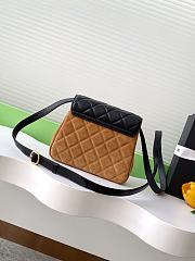 Kitlife Chanel Flap Shoulder Bag Beige Suede Calfskin and Black Shiny Lambskin 15x18.5x5.5cm - 2