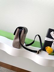 Kitlife Chanel Flap Shoulder Bag Grey Suede Calfskin and Black Shiny Lambskin 15x18.5x5.5cm - 5