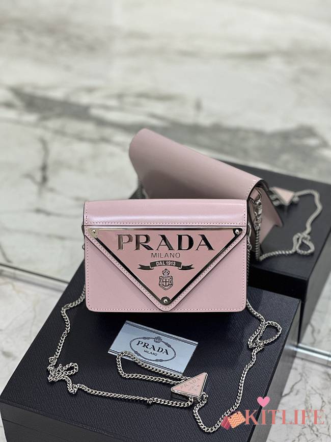 Kitlife Prada Women's Red Logo-plaque Shoulder Bag Pink 17x9.5x3.5cm - 1