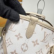 Kitlife Louis Vuitton Neverfull Inside Out MM Bag Dune & Hazelnut M25665 31x28x14cm - 2
