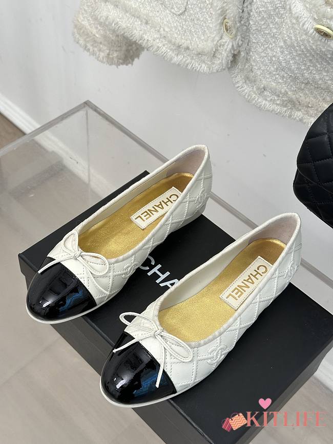 Kitlife Chanel 25P Classic Ballet Shoes Black & White - 1