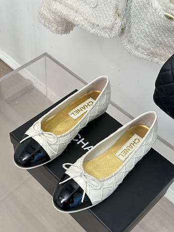 Kitlife Chanel 25P Classic Ballet Shoes Black & White
