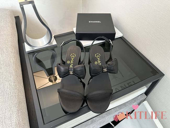 Kitlife Chanel 25P Black Leather Sandals - 1