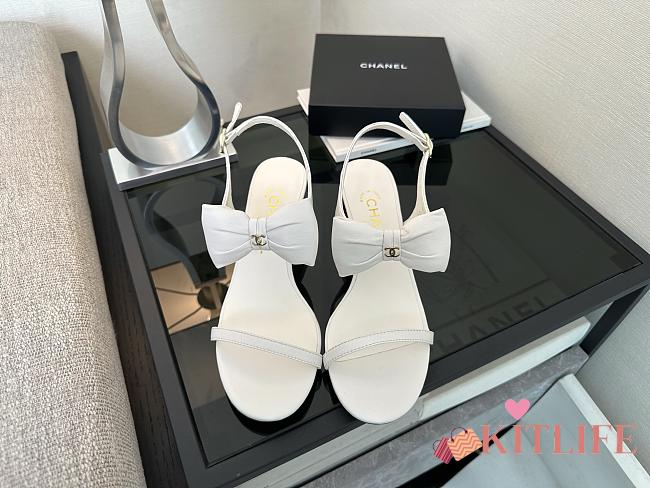 Kitlife Chanel 25P White Leather Sandals - 1