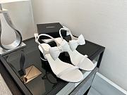 Kitlife Chanel 25P White Leather Sandals - 6