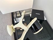 Kitlife Chanel 25P Beige Leather Sandals - 6
