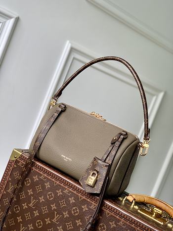 Kitlife Louis Vuitton Express PM Bag Grey M26360 26x17x13.5 cm