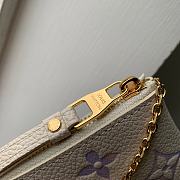 Kitlife Louis Vuitton Key Pouch Cream M25597 12x7x1.5cm - 5