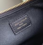 Kitlife Louis Vuitton Pochette LV Bloom Bag Black M25525 23x10x4cm - 4
