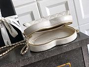 Kitlife Chanel 25B Heart Bag White 18x19x5.5cm - 4