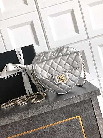 Kitlife Chanel 25B Heart Bag Silver 18x19x5.5cm