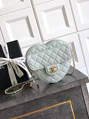 Kitlife Chanel 25B Heart Bag Grey 18x19x5.5cm - 1