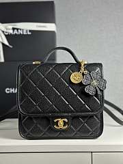 Kitlife Chanel 25B Clover Backpack Black 22x19.5x7cm - 1