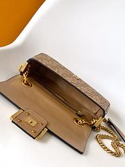 Kitlife Fendi Baguette Medium Chain Bag Beige Nappa Leather 24x7x14.5cm - 6