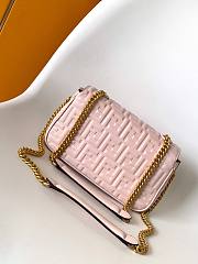Kitlife Fendi Baguette Medium Chain Bag Pink Nappa Leather 24x7x14.5cm - 6
