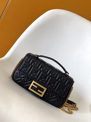 Kitlife Fendi Baguette Medium Chain Bag Black Nappa Leather 24x7x14.5cm