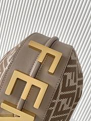 Kitlife Fendi Fendigraphy Dove Grey Denim-effect FF Jacquard Bag 20x7.5x13cm  - 4