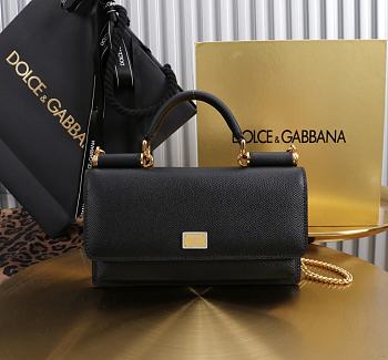 Kitlife Dolce & Gabbana Black Leather Chain-strap Crossbody Bag 20x11x3cm