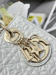 Kitlife Dior Lady Dior Four-Track Lambskin Lucky Star Bag White M0538 20x17x8cm - 5