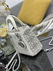 Kitlife Dior Lady Bag Three-panel Embroidery With White Silver And Diamond Beads M0505 17x15x7cm - 6