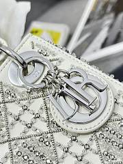 Kitlife Dior Lady Bag Three-panel Embroidery With White Silver And Diamond Beads M0505 17x15x7cm - 4