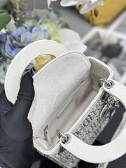 Kitlife Dior Lady Bag Three-panel Embroidery With White Silver And Diamond Beads M0505 17x15x7cm - 2