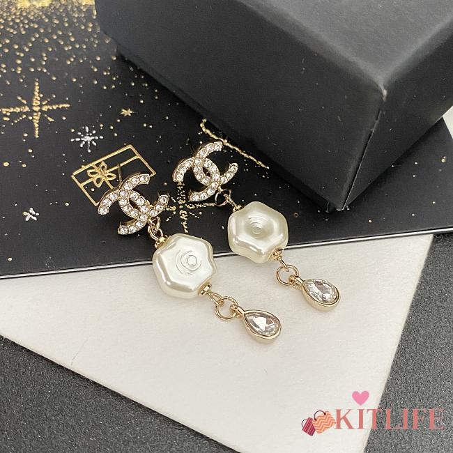 Kitlife Chanel Vintage Earrings White  - 1