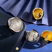 Kitlife Fendi Metal Spherical Half-black Oil Drop Earrings Gold / Silver  - 2