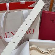 Kitlife Valentino Garavani VLogo Signature Belt In White Calfskin With Gold Multicolor Crystals 30mm - 4